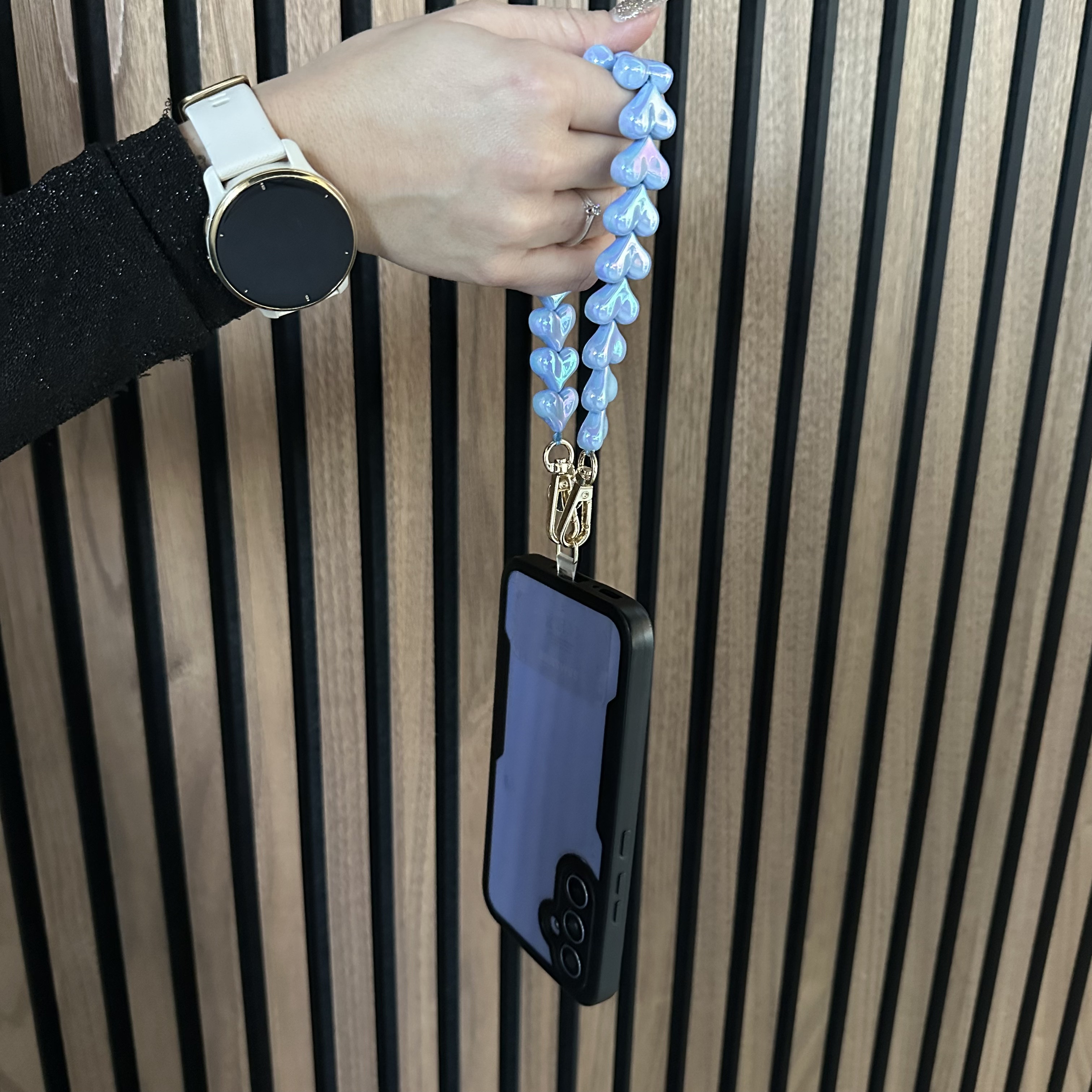 Cell phone chains Heart