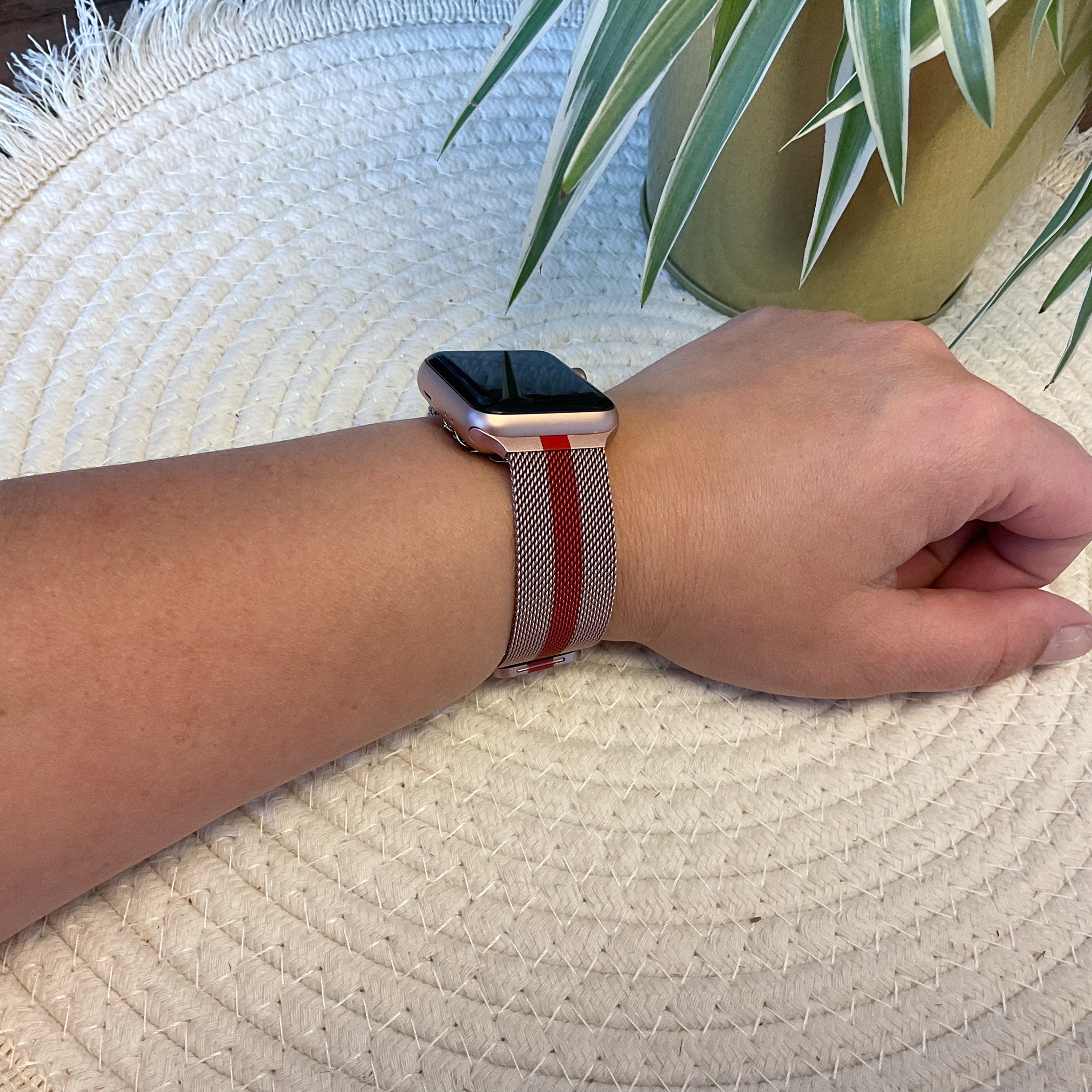 Apple Watch Milanese Strap - Pink Red Striped