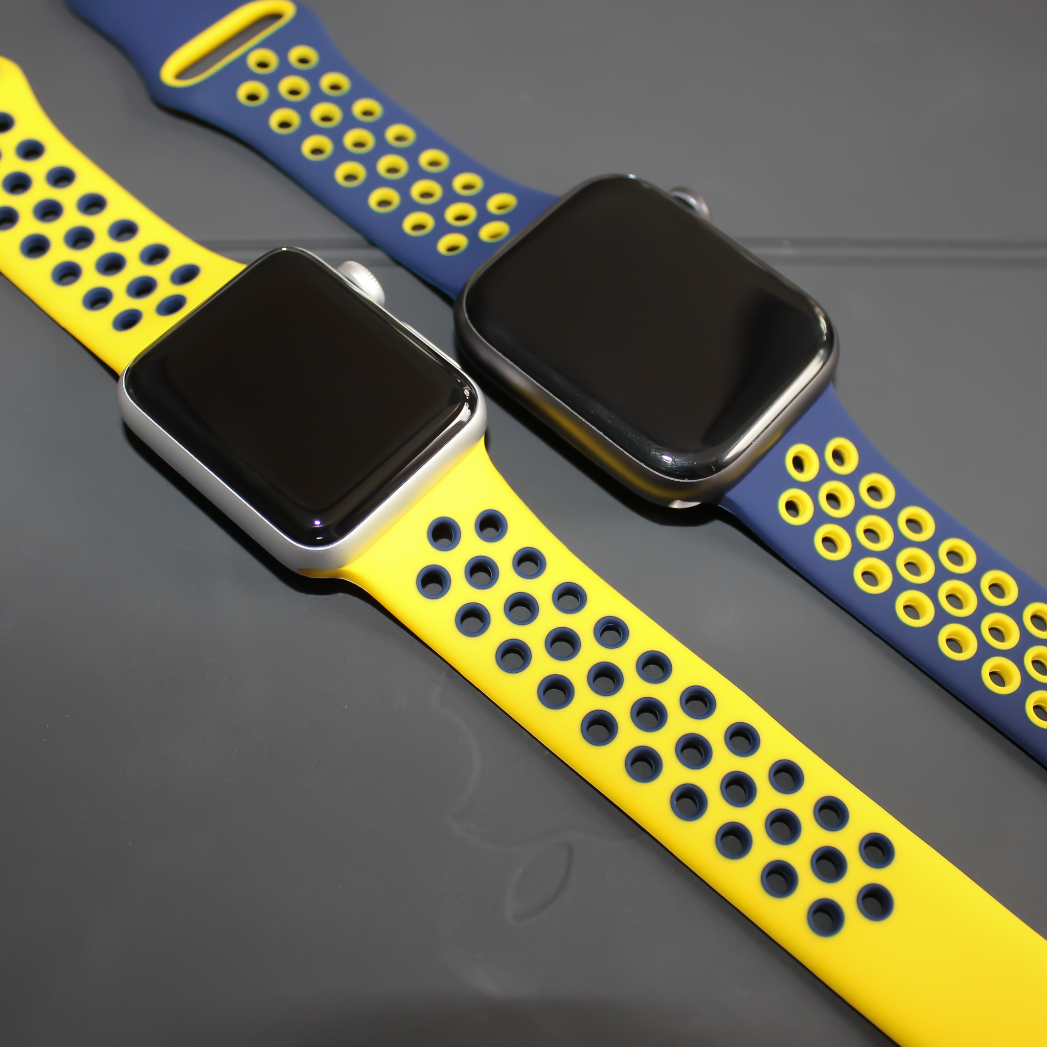 Apple Watch Double Sport Strap - Dark Blue Yellow