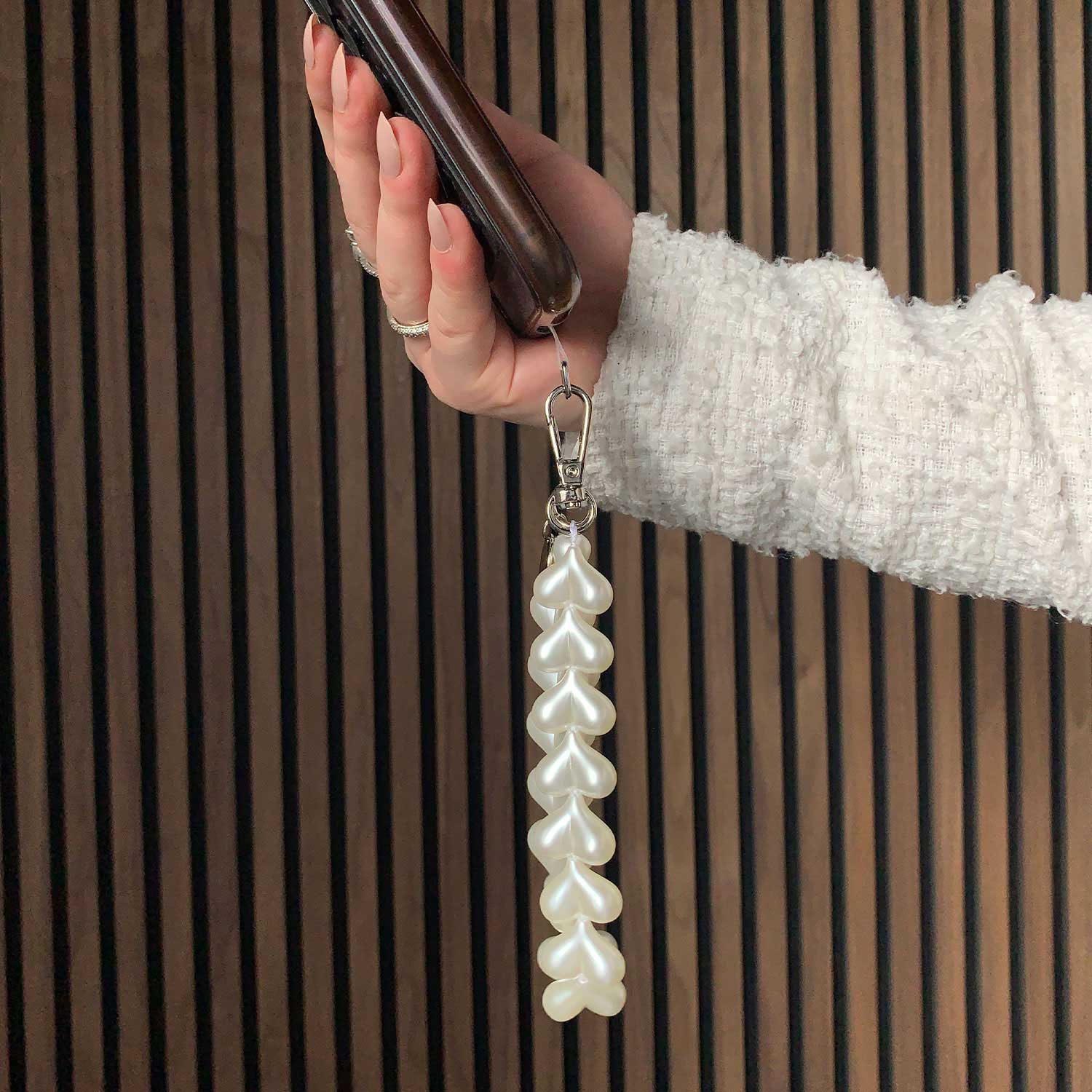 Cell phone chains Heart
