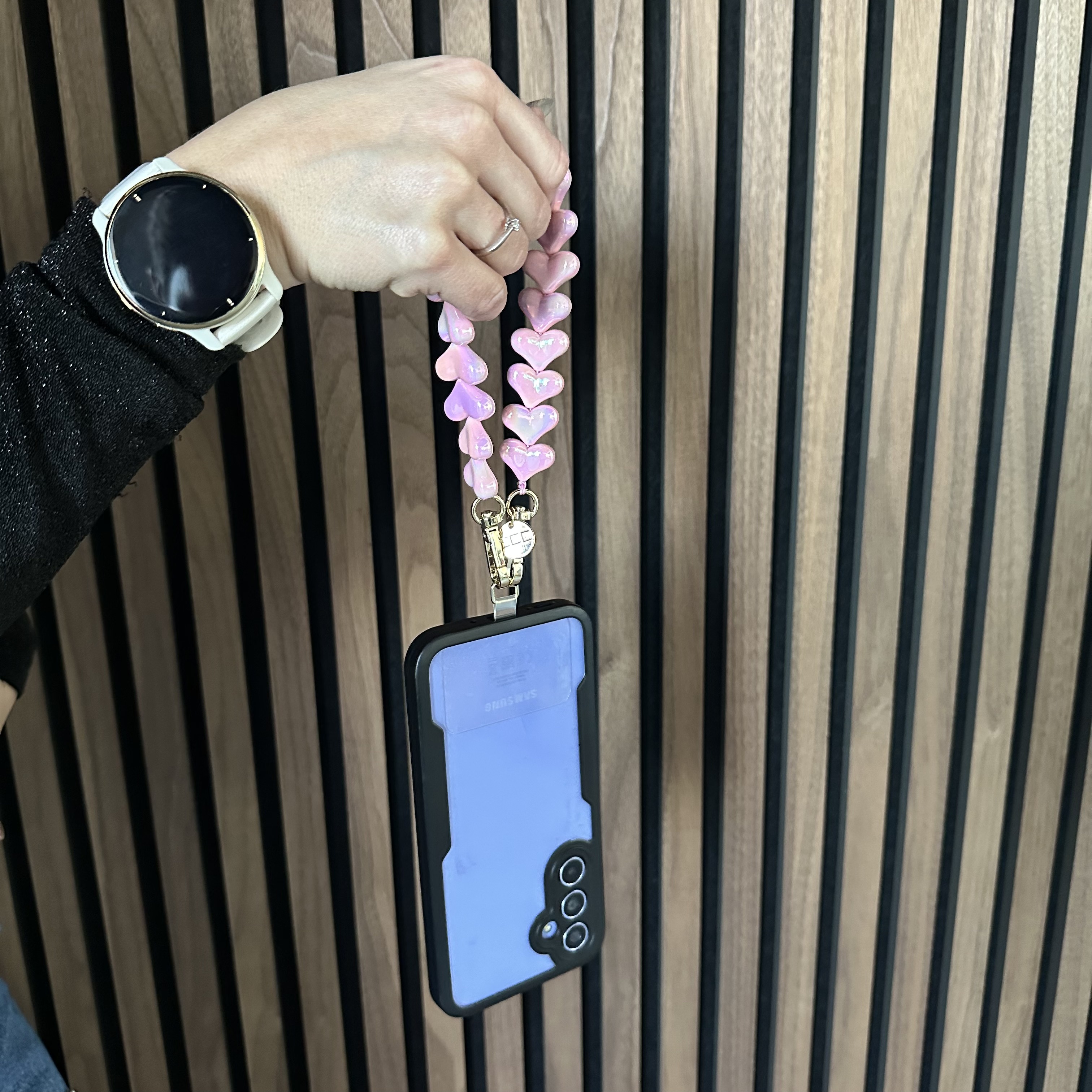 Cell phone chains Heart