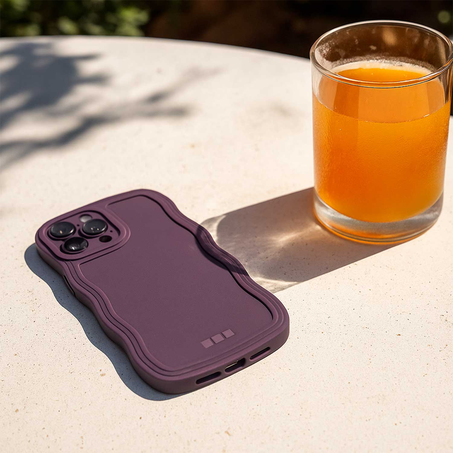 iPhone 14 case Curve - purple iPhone 14 case Curve - purple