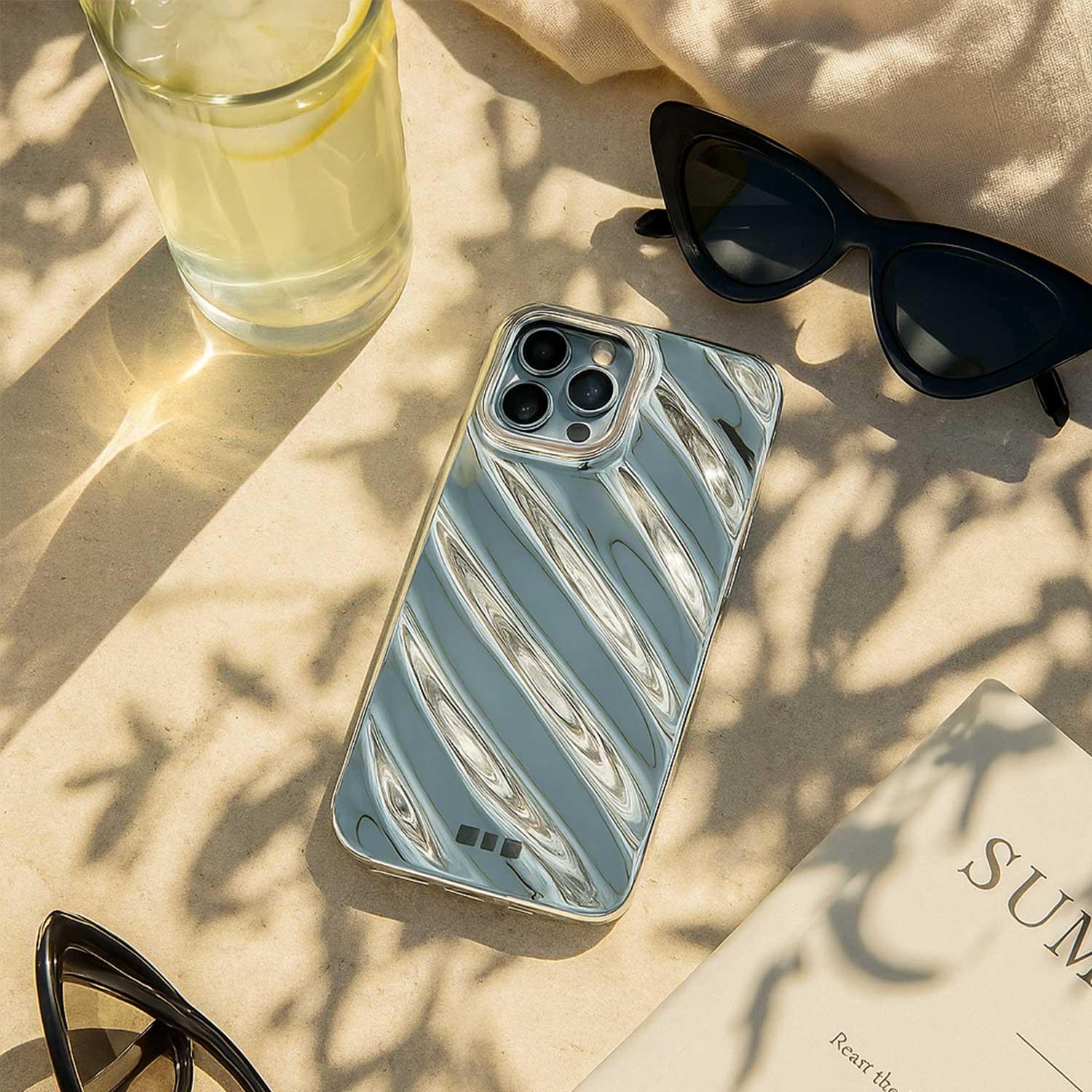 iPhone 14 Pro case Lustra - silver