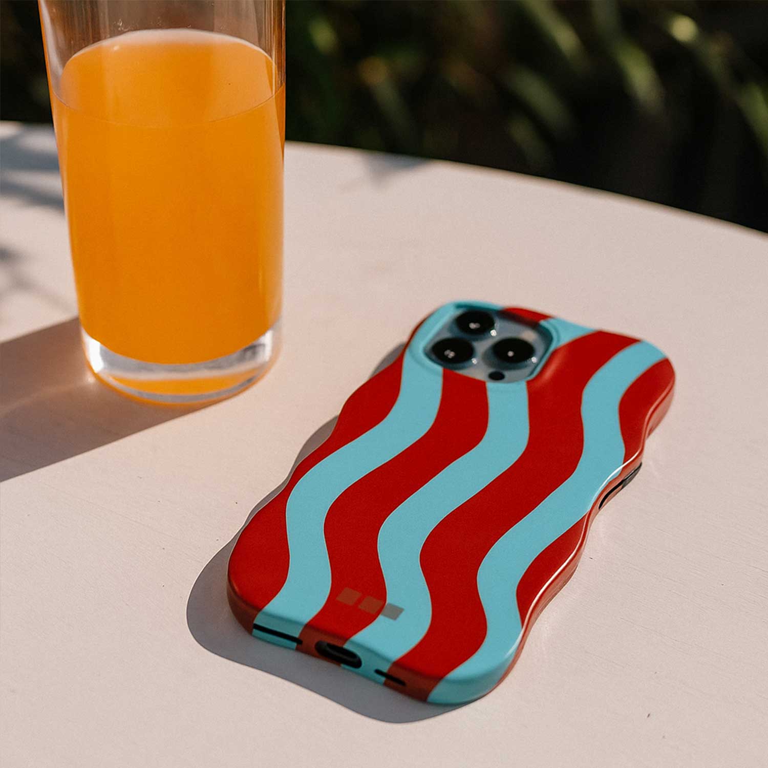 iPhone 15 Pro Max case Candy - blue red