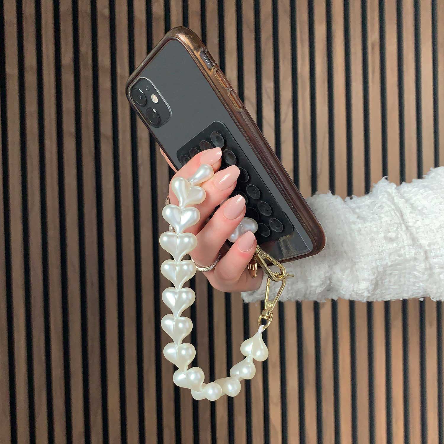 Cell phone chains Heart