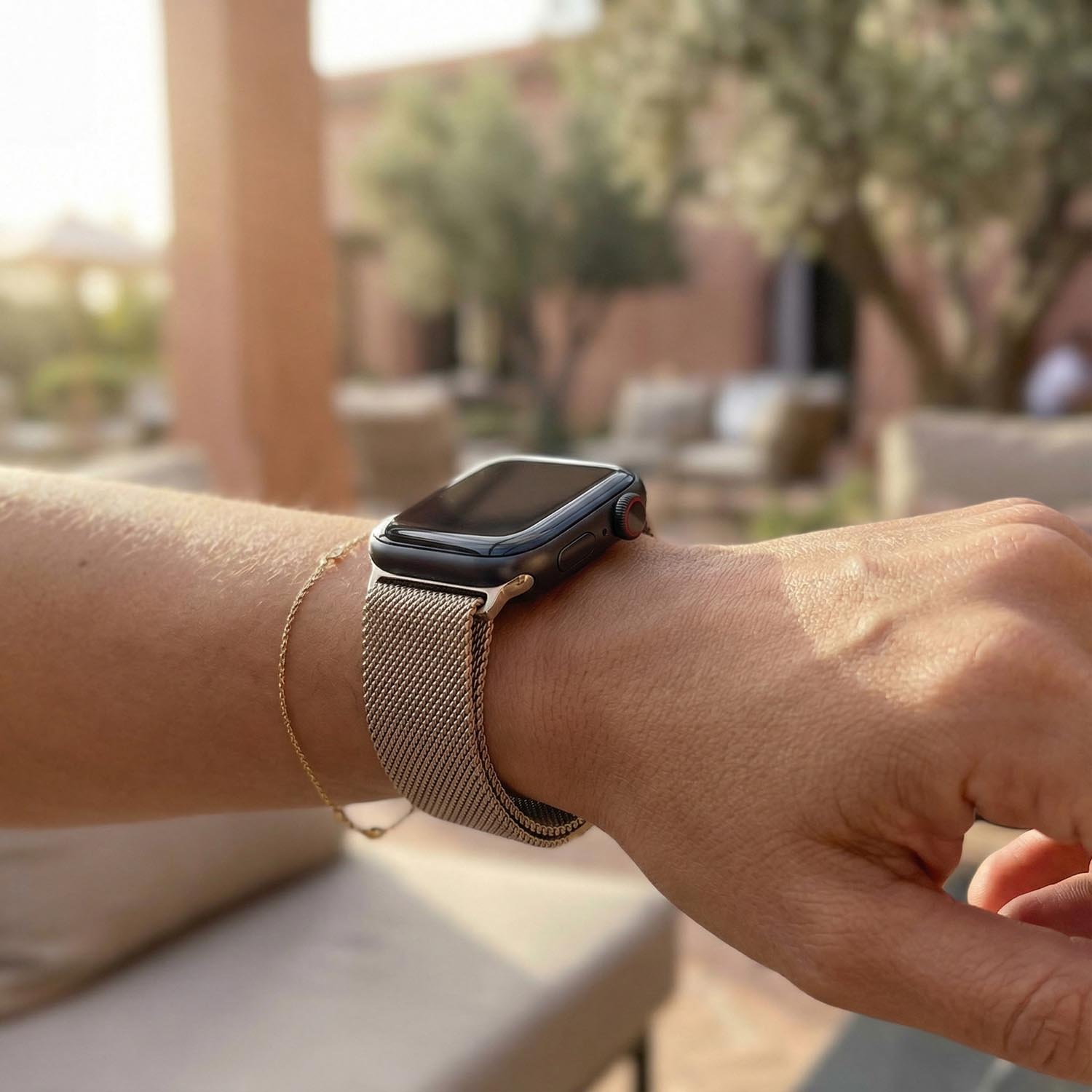 Apple Watch Milanese Strap - Champagne