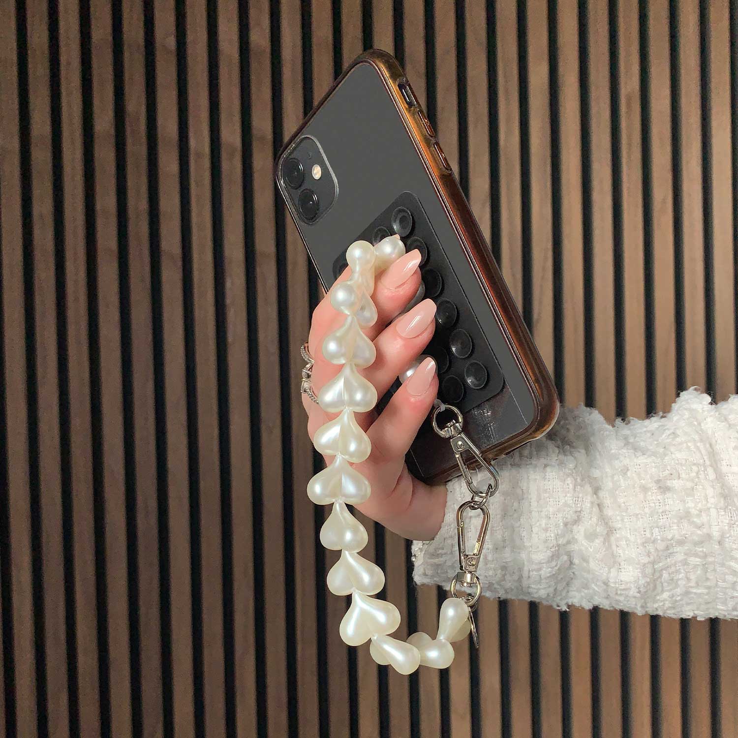 Cell phone chains Heart