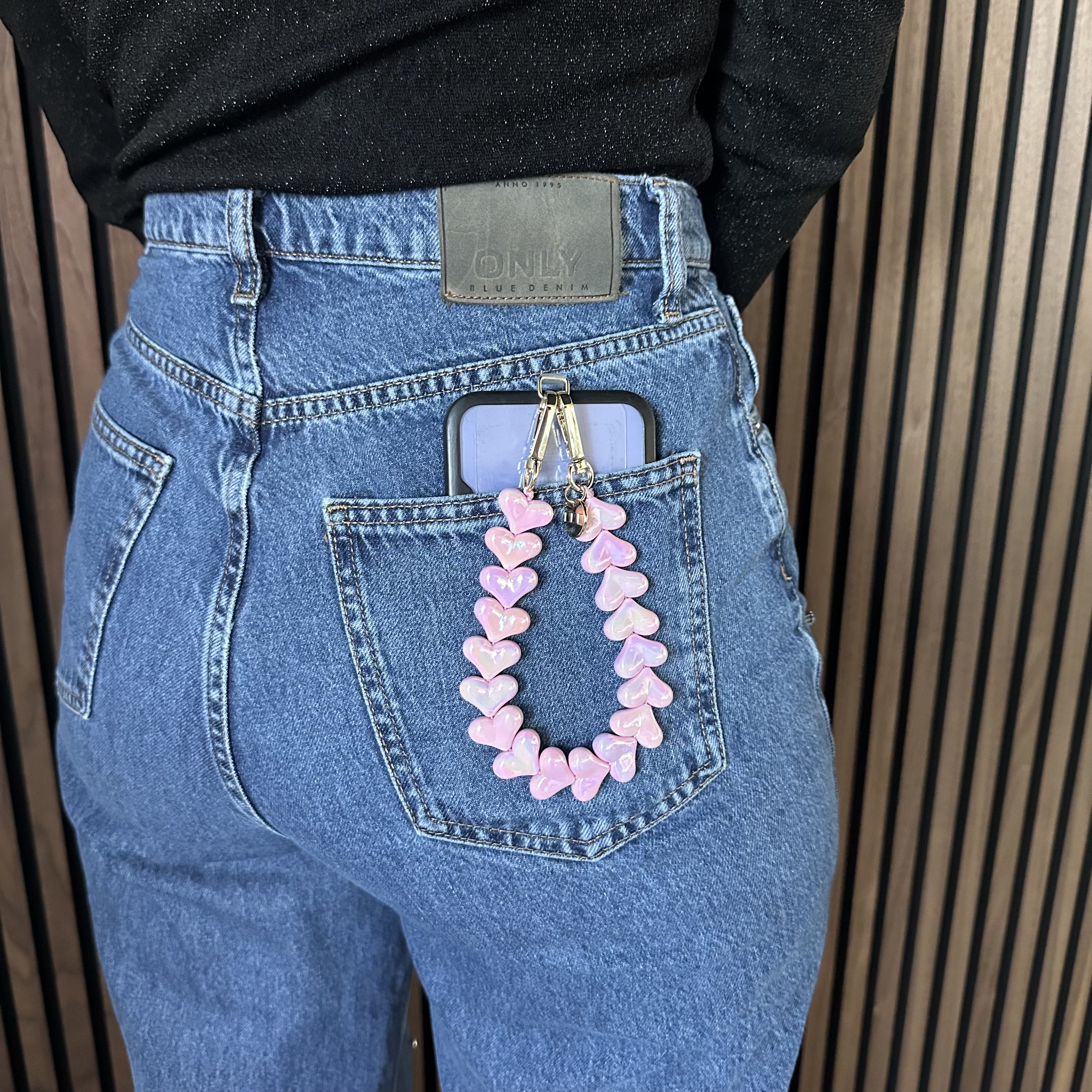 Cell phone chains Heart