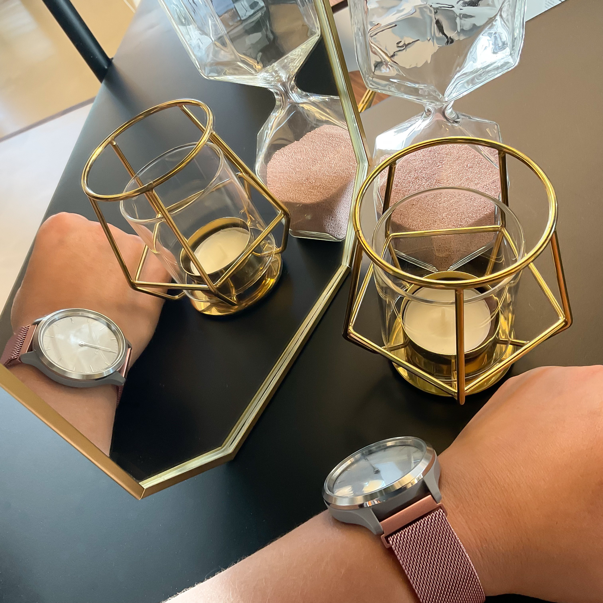 Garmin Vivoactive / Vivomove Milanese Strap - Pink Red