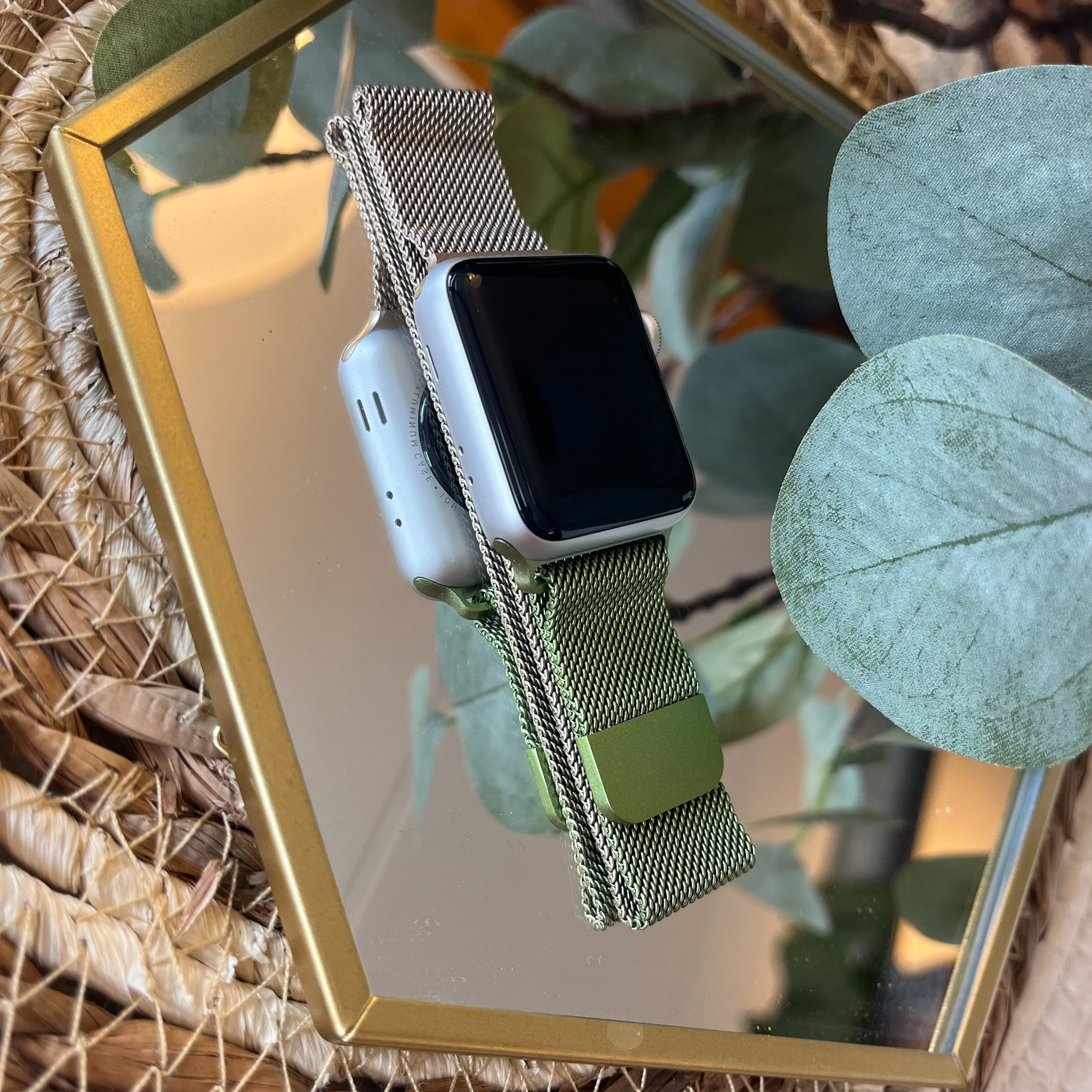 Apple Watch Milanese Strap - Champagne Green