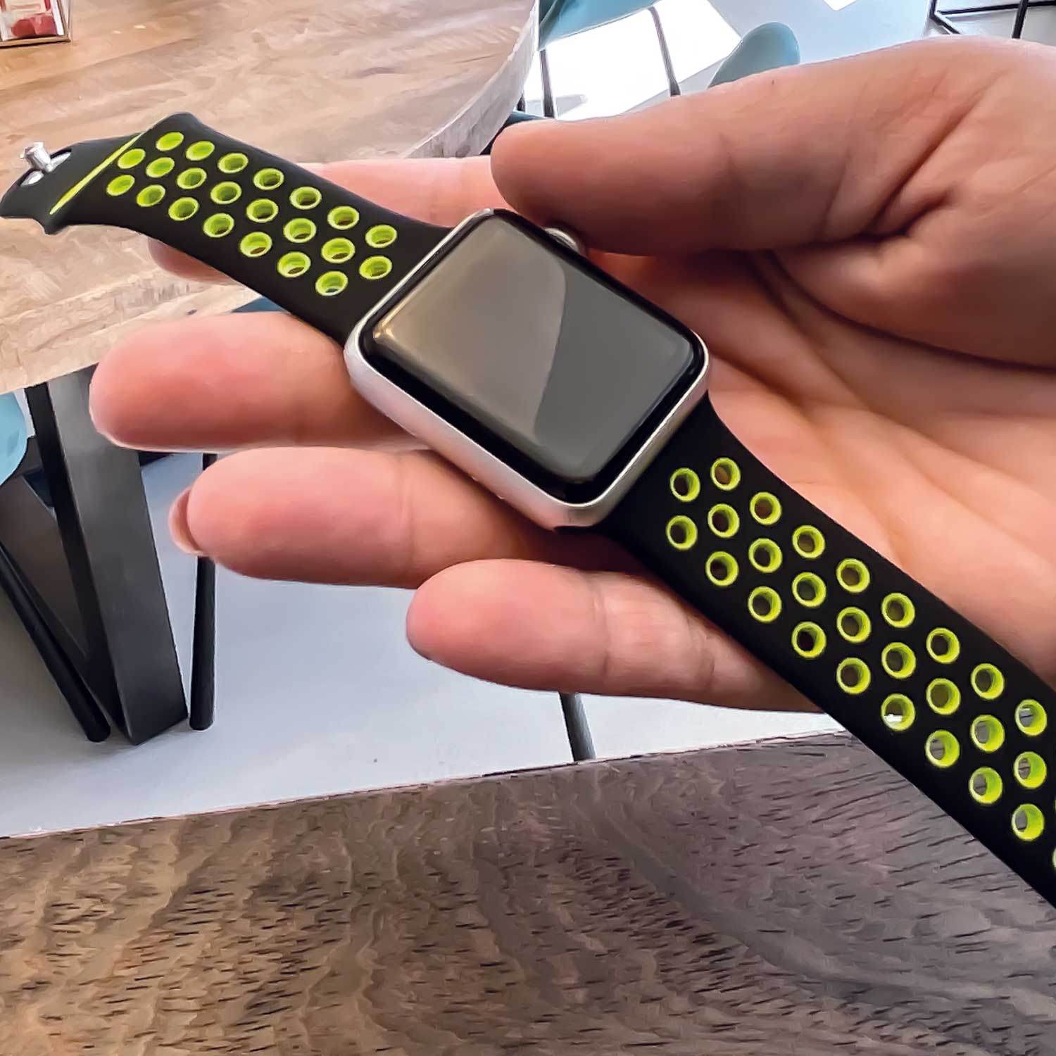 Apple Watch Double Sport Strap - Black Green