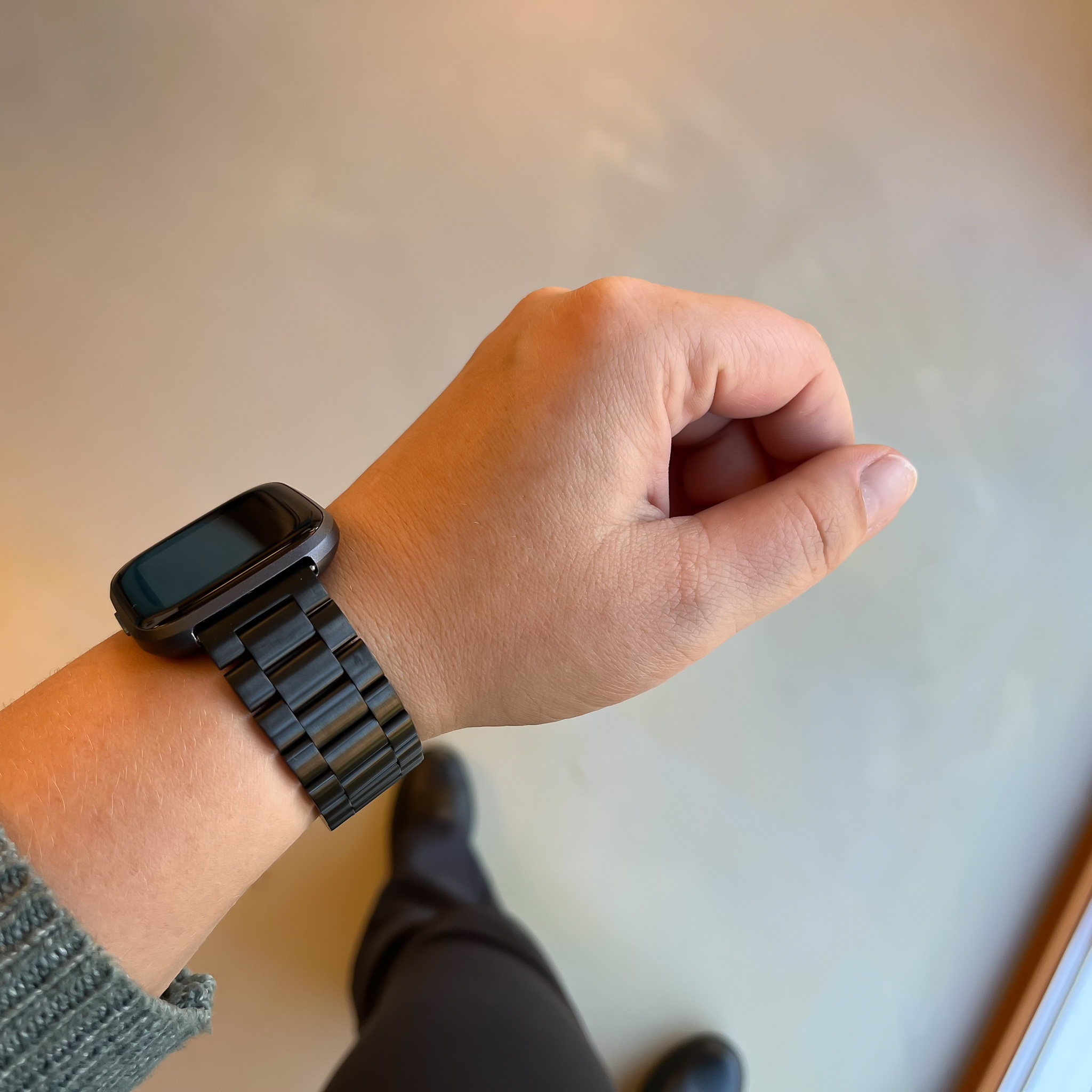 Fitbit Versa Beads Steel Link Strap - Black