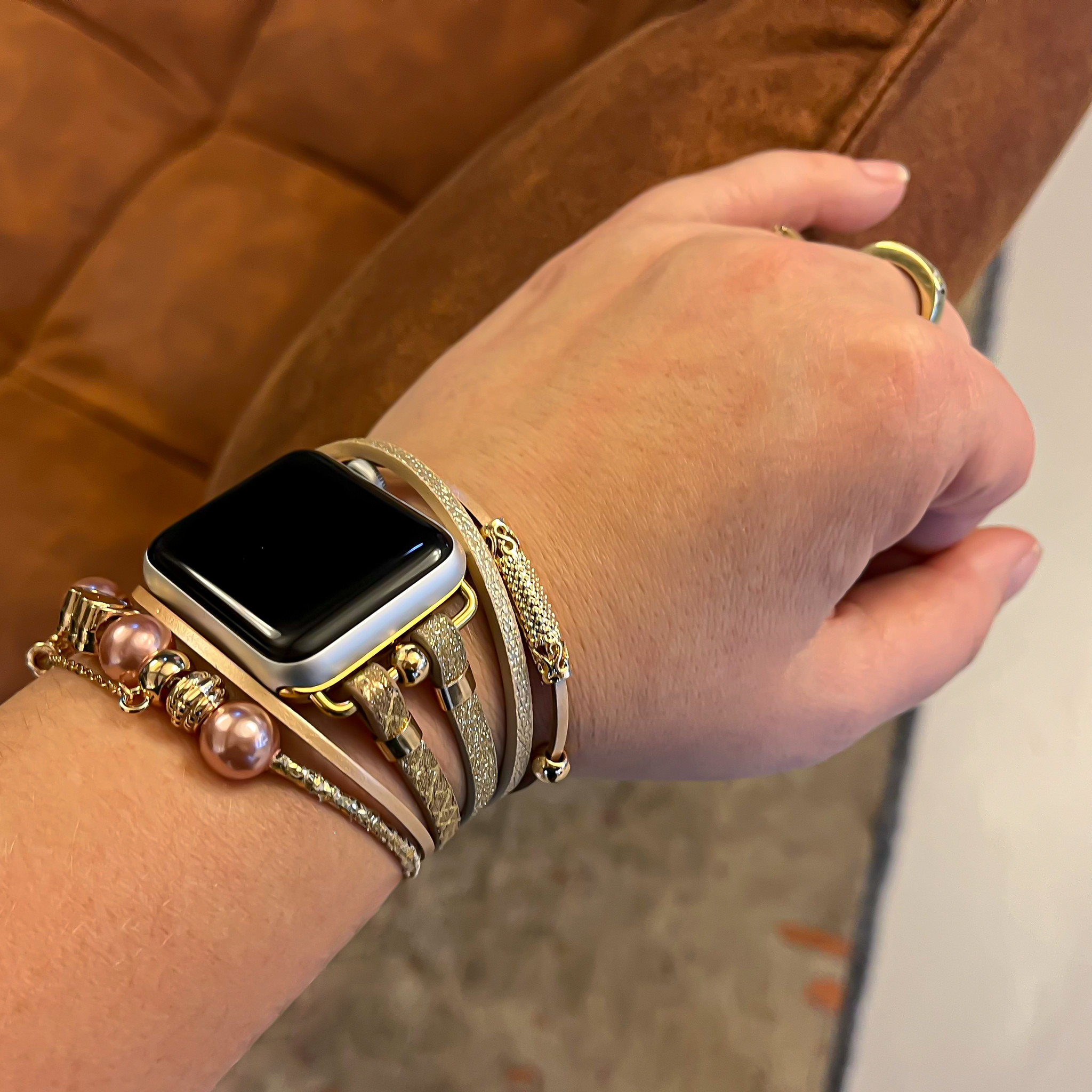 Apple Watch Jewellery Strap – Liz Gold Glitter