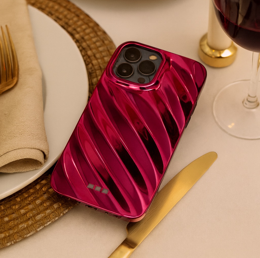 iPhone 15 Plus case Lustra - bright pink