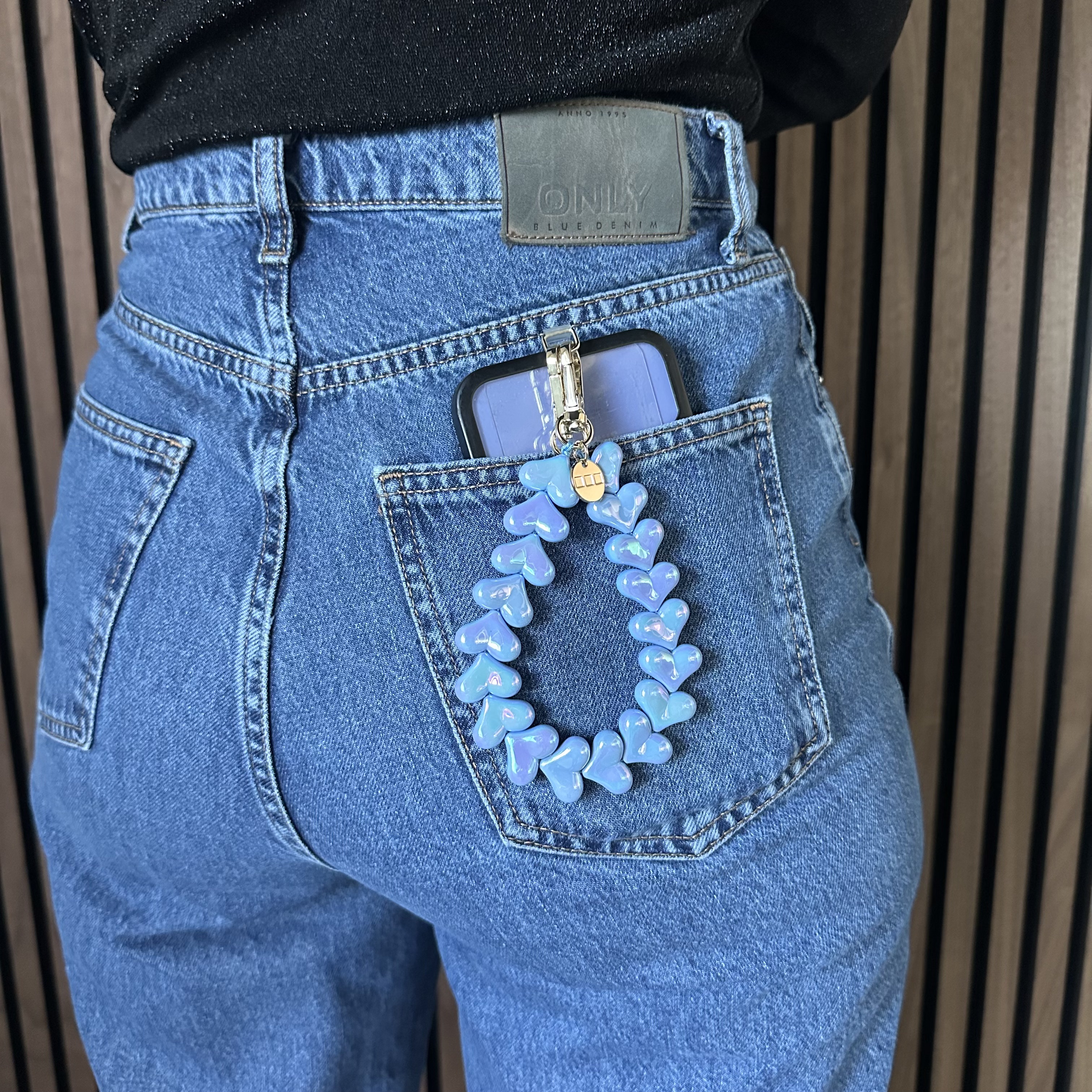 Cell phone chains Heart